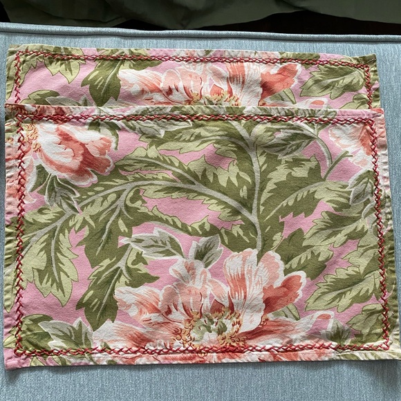 Set of 4 100% Cotton Large Floral Print Placemats by April Cornell - Picture 4 of 14